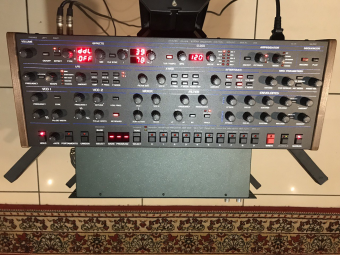 Dave Smith Instruments OB-6 Desktop Analog Synth Module Фото 3