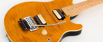 Music Man Axis - Trans Gold Quilt - Rosewood Matching Headstock - No Pickguard Фото 6