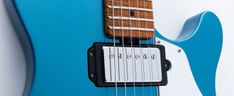 Music Man Valentine Trem - Satin Natural - Figured Roasted Maple/Maple - Shell Фото 8