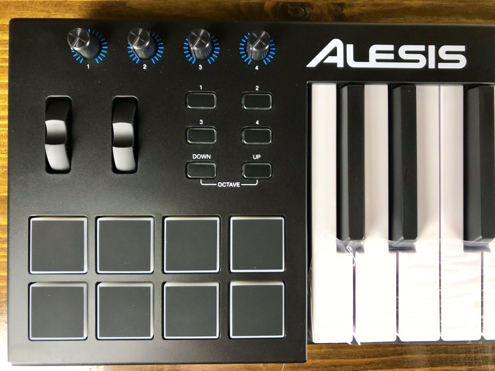 Alesis v49 обзор миди клавиатура