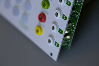 TIPTOP Audio Circadian Rhythms Grid Sequencer - White Фото 4