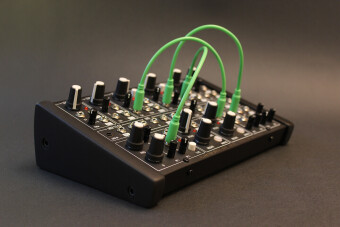 Plankton Electronics Ants! Alone (Includes PSU + MIDI cable) Plankton Electronics Ants! Alone (Includes PSU + MIDI cable) Фото 3