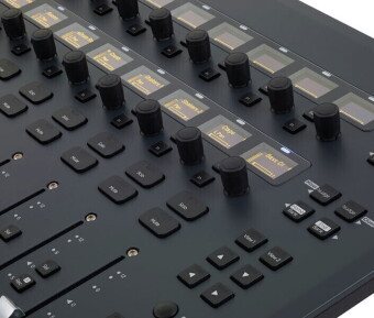 AVID Pro Tools | S3 Control Surface Studio Фото 3