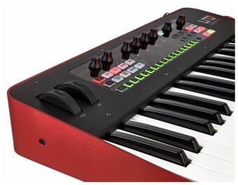 IK UNO Synth Pro Фото 5
