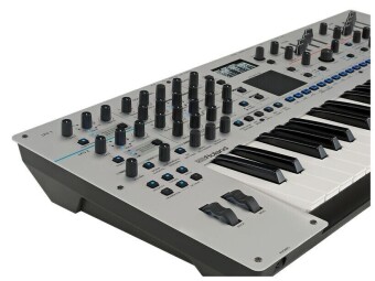 Roland GAIA 2 Фото 6