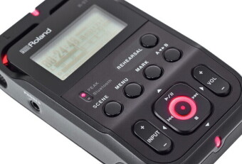 Roland R-07 (BK) Roland R-07 (BK) Фото 3