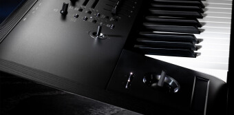 Korg Kronos 3 73 Фото 7